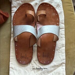 Beek Silver Wide-Band Leather Slide Sandals size 7